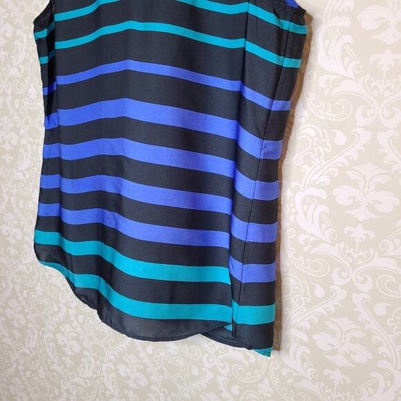 Banana Republic Size Small Blue Striped Sleeveless Blouse - Picture 10 of 11